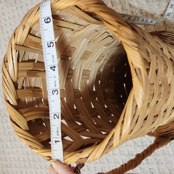 Tall Vintage Woven Wicker Basket Picher Vase With Handle - Natural Brown - Picture 11 of 11